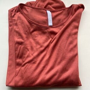 Athleta terracota top, Size L